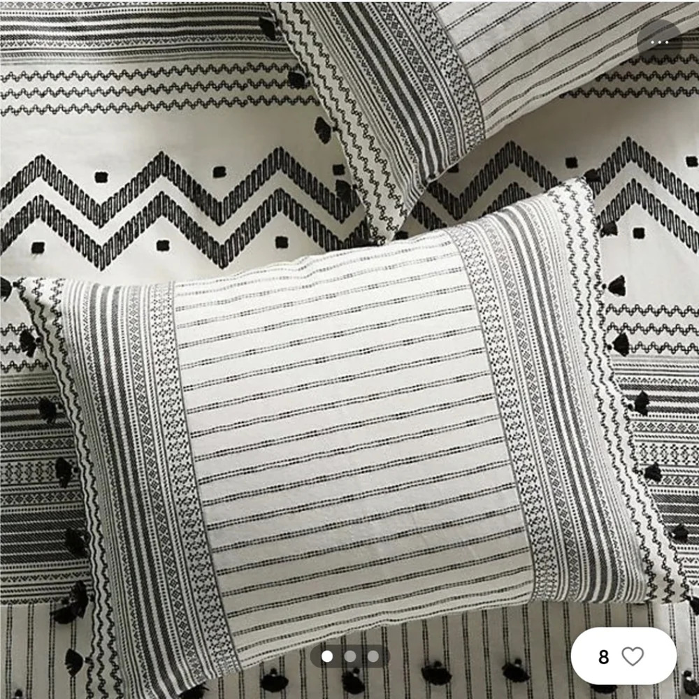NWT Anthropologie Embellished Pendana SHAMS